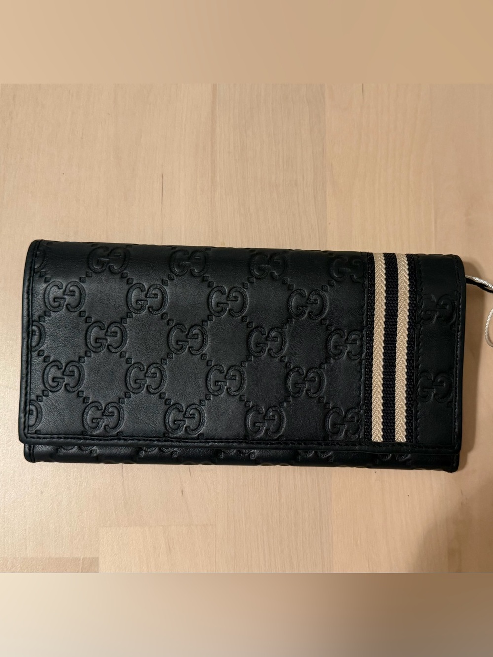 Gucci Black Embossed GG Leather Card Holder with Ivory Stripe
